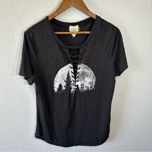 Modish Rebel | Black Lace-up Short Sleeve T-shirt Winter Sky Sz. L